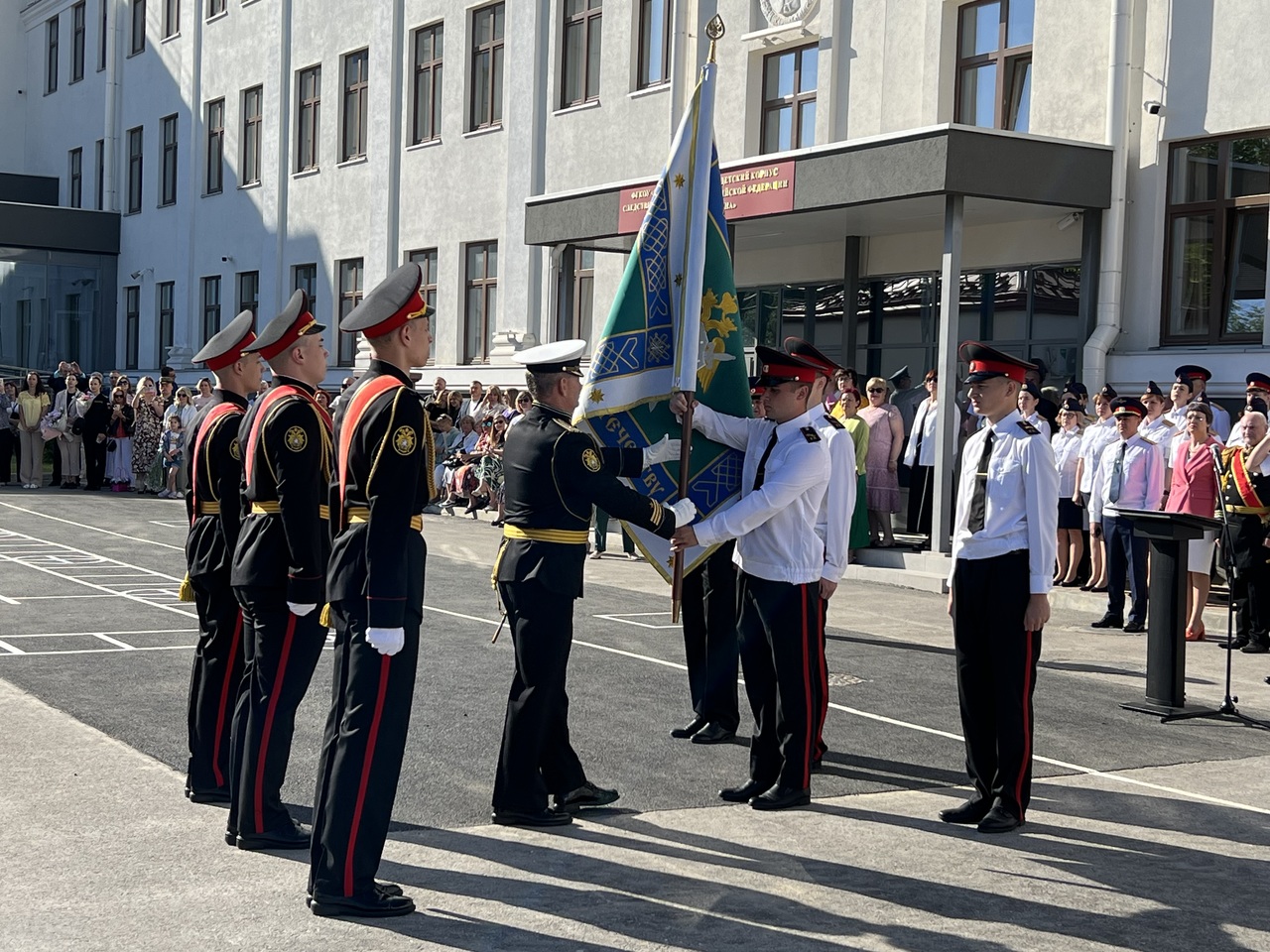 СТВ: В Севастопольском кадетском корпусе Следственного комитета прошел первый выпуск кадет